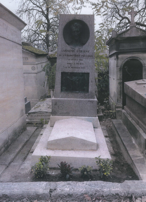La tombe de Carl Ludwig Börne (1786-1837) au Père Lachaise à Paris. Journaliste et écrivain, il se réfugia à Paris (rénovée en février 2014 par l'Ambassade de la République fédérale d'Allemagne)