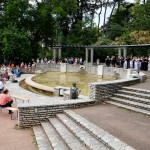 Près de la roseraie 