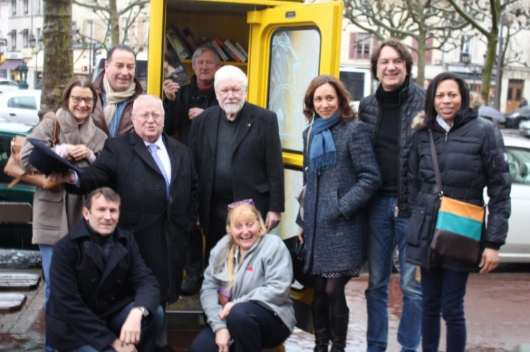 Au lendemain de l'inauguration à Maison Lafitte, réception matinale de la cabine